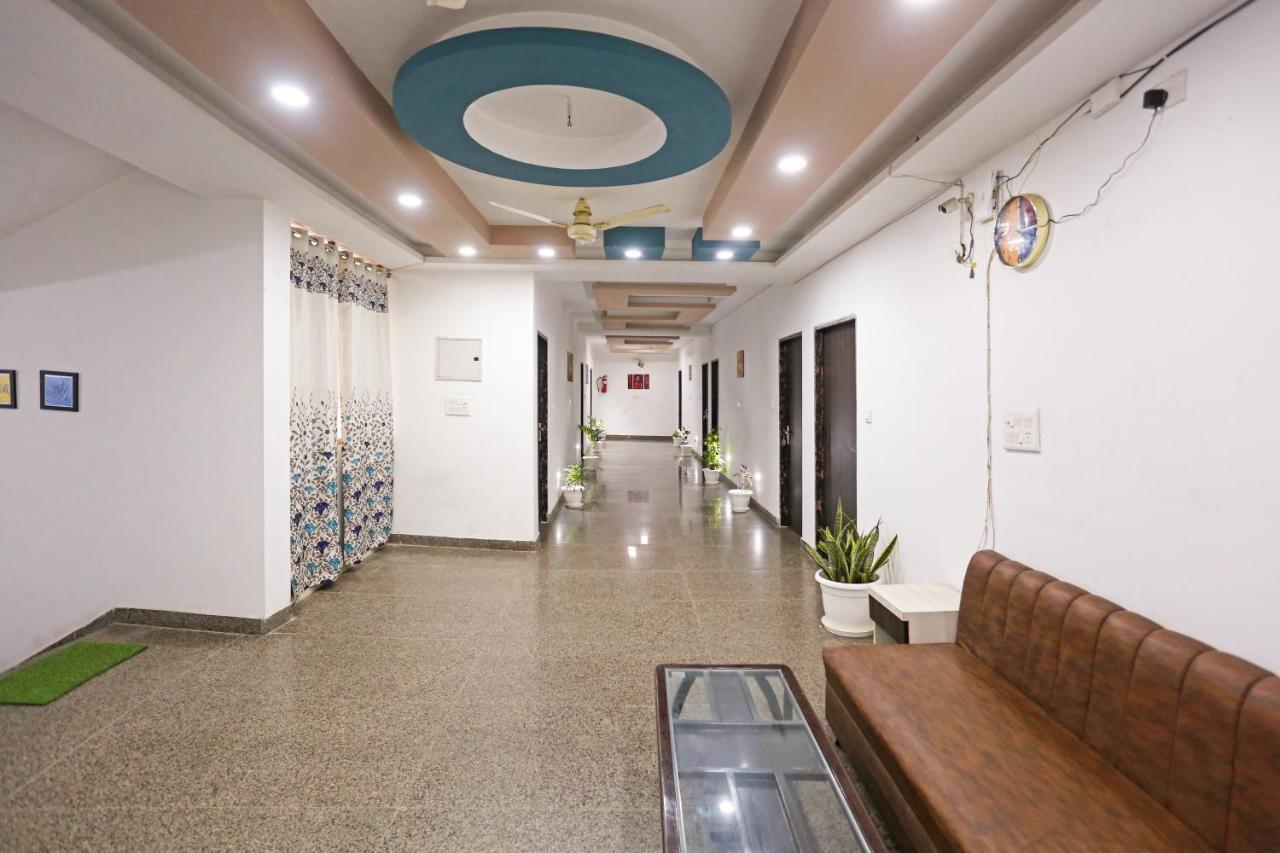 Aero Home Stay- Bed&Breakfast Nueva Delhi Exterior foto